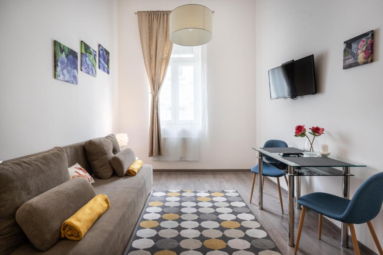 Cozy Home Studio Budapest Exteriör bild